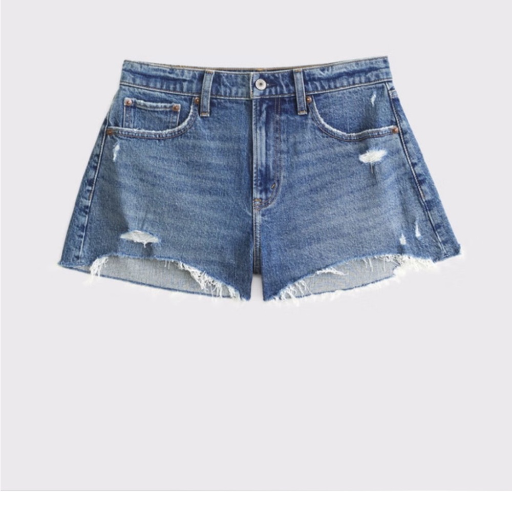 Distressed Abercrombie shorts curve love